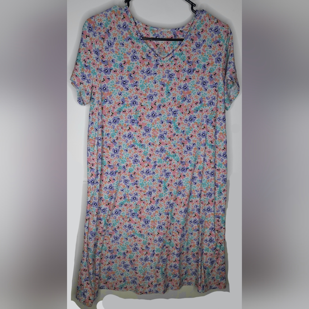 Croft & Barrow® Short Sleeve V-Neck Sleepshirt size s